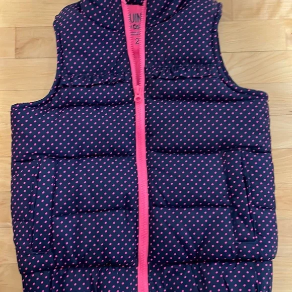 New without tags Genuine Kids OshKosh Vest 2T - Picture 1 of 5